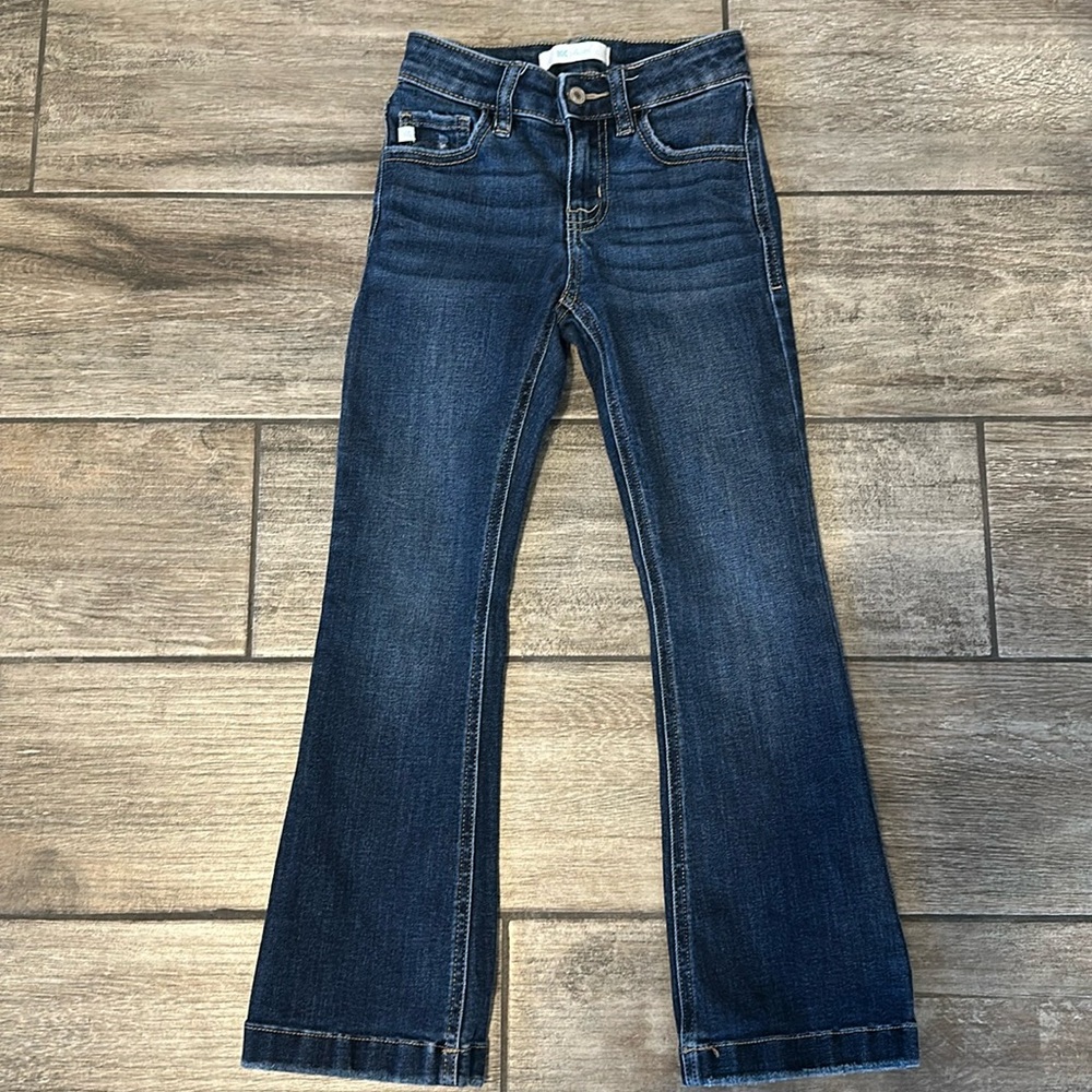 ⭐️Girls KanCan bootcut jeans size 8⭐️ Purchased at Buckle⭐️